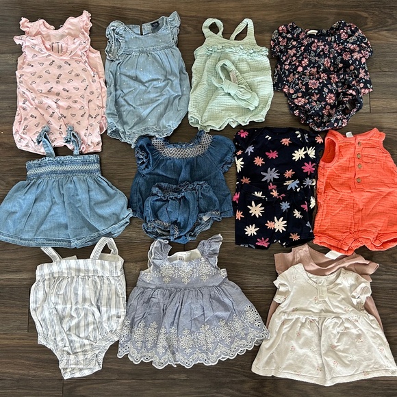 Size 0-3 summer clothing bundle - Picture 1 of 1